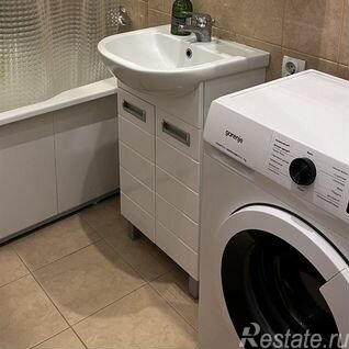 Продажа 2-комн квартиры на вторичном рынке улица Седова,  д. 86