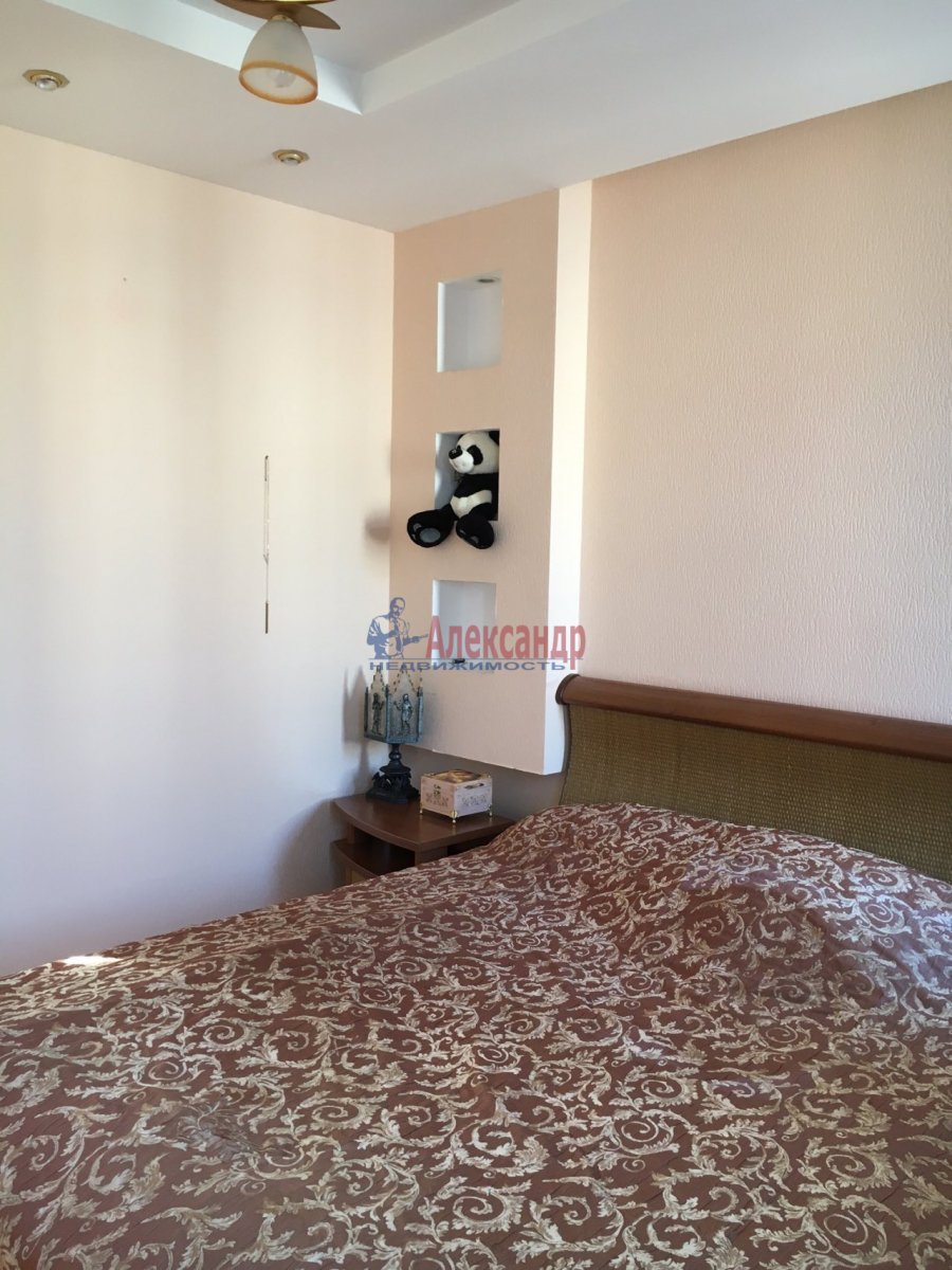 Продажа 3-комн квартиры на вторичном рынке Выборг г., Московский просп.,  д. 4