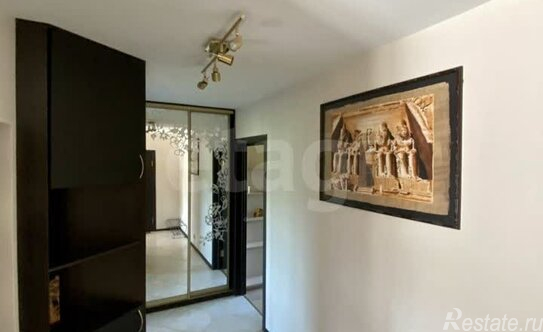 Продажа 2-комн квартиры на вторичном рынке улица Коммуны,  д. 30 к1