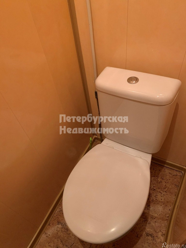 Продажа 5-комн квартиры на вторичном рынке Почтамтский пер.,  д. 2