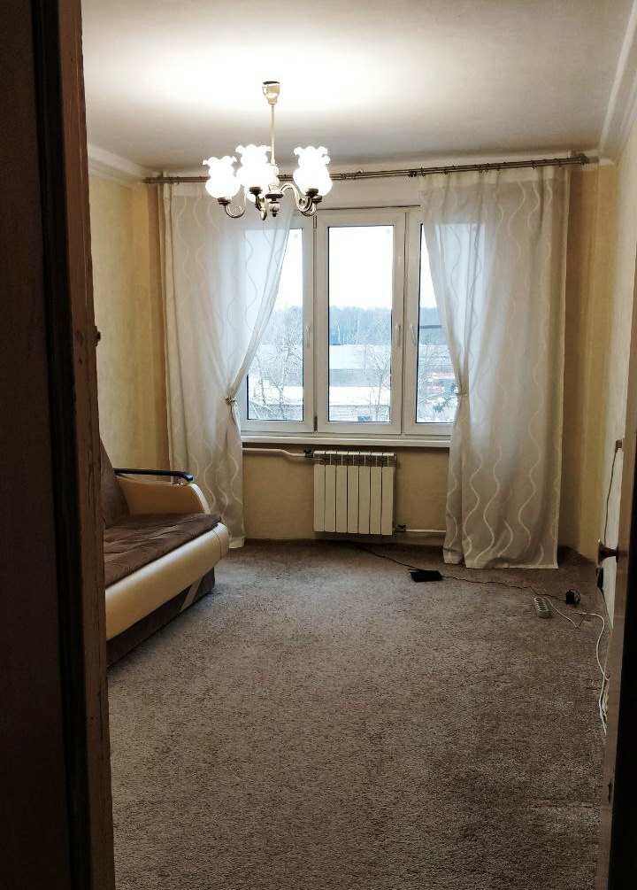 Продажа 2-комн квартиры на вторичном рынке рабочий посёлок Нахабино, Красноармейская улица, 47