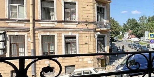 1-комн квартира улица Комиссара Смирнова, 4Б