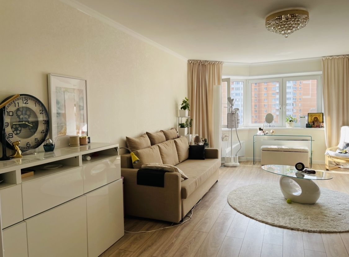 Продажа 2-комн квартиры на вторичном рынке улица Полины Осипенко, 8к2