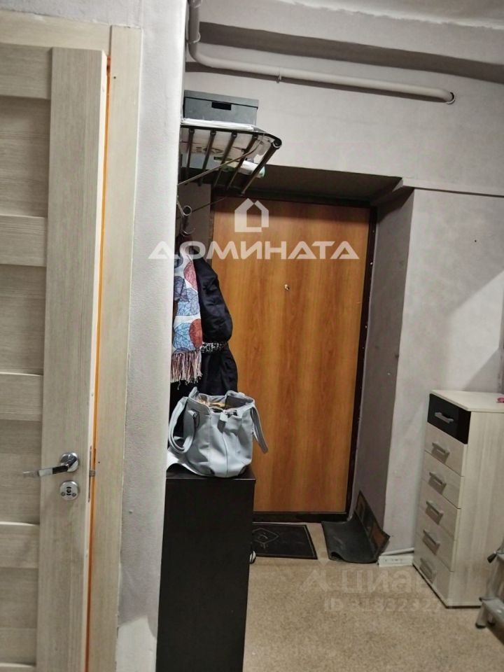 Продажа 3-комн квартиры на вторичном рынке Старо-Петергофский проспект, 41