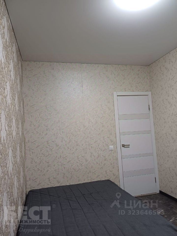 Продажа 2-комн квартиры на вторичном рынке Новоивановское пгт, бульвар Эйнштейна, 2