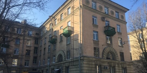 4-комн квартира улица Полярников,  д. 15
