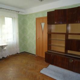 Продажа 2-комн квартиры на вторичном рынке Сланцы г, Жуковского ул ,  д. 7