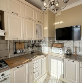 Продажа 2-комн квартиры на вторичном рынке Волоколамское ш,  д. 10