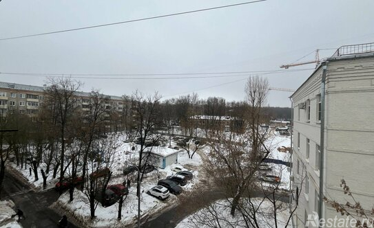 Продажа 1-комн квартиры на вторичном рынке Сеславинская улица,  д. 42