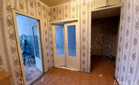 Продажа 2-комн квартиры на вторичном рынке Пикалево, ул Горняков,  д. 13