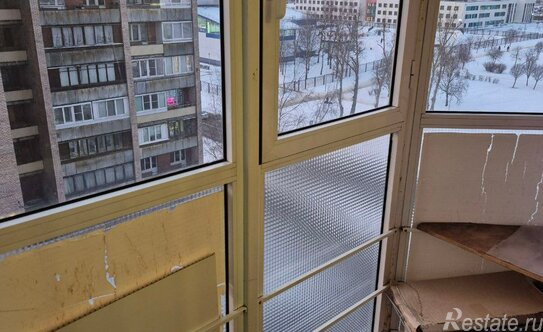 Продажа 1-комн квартиры на вторичном рынке улица Антонова-Овсеенко
