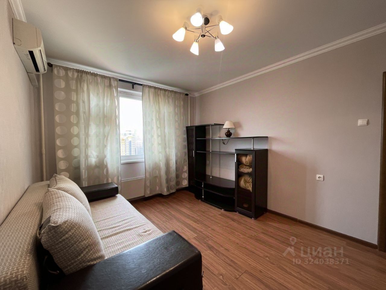 Аренда 2-комн квартиры на вторичном рынке Большая Очаковская улица, 1