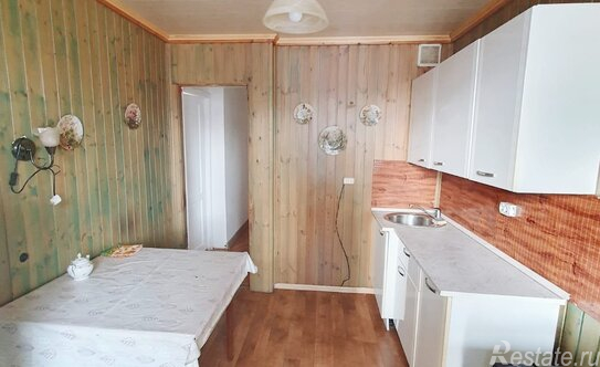 Продажа 2-комн квартиры на вторичном рынке улица Лётчика Пилютова,  д. 13