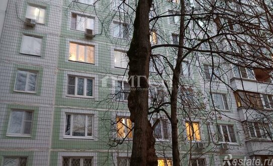 Продажа 2-комн квартиры на вторичном рынке Карельский бульвар,  д. 2 к2