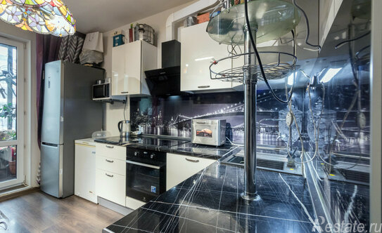 Продажа 1-комн квартиры на вторичном рынке Георгия Гречко ул,  д. 1