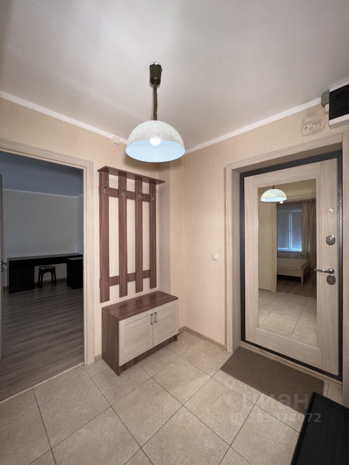 Аренда 2-комн квартиры на вторичном рынке Шипиловская улица, 3