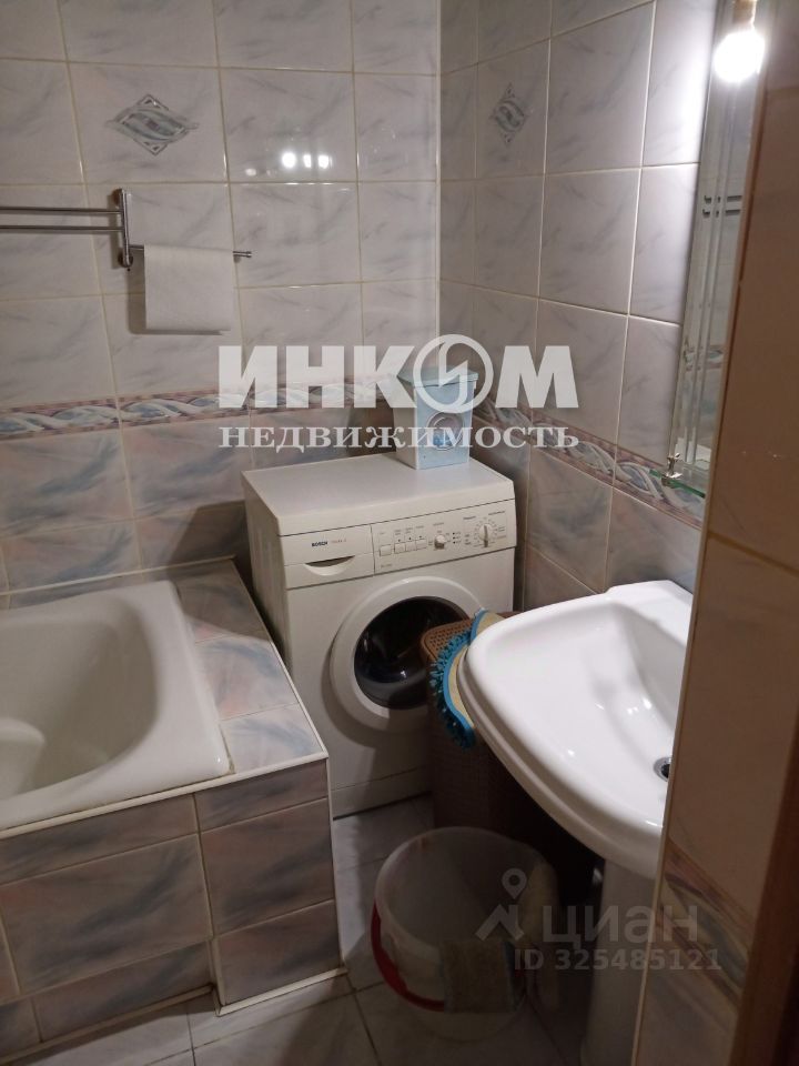 Продажа 2-комн квартиры на вторичном рынке улица Юннатов, 15К2