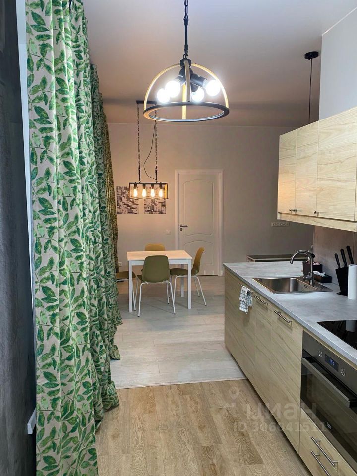 Аренда 2-комн квартиры на вторичном рынке 1-я Советская улица, 12