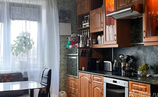 Продажа 3-комн квартиры на вторичном рынке Большевиков пр-кт,  д. 43 к1