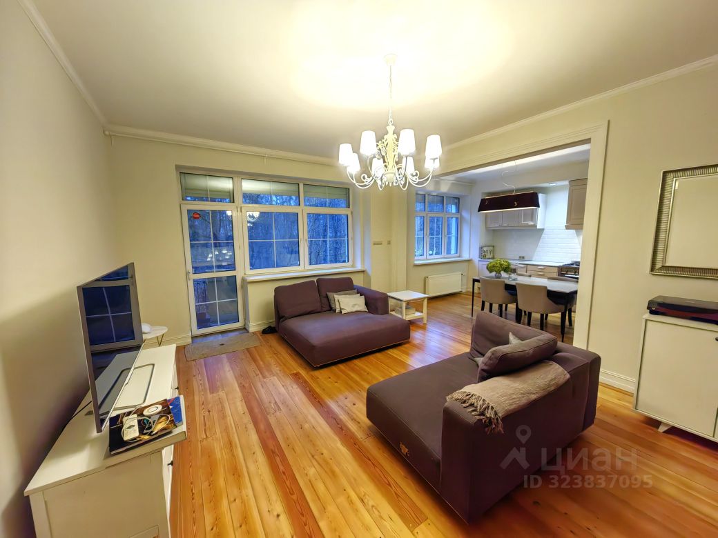 Продажа 5-комн квартиры на вторичном рынке Первомайский мкр, Советская улица, 2