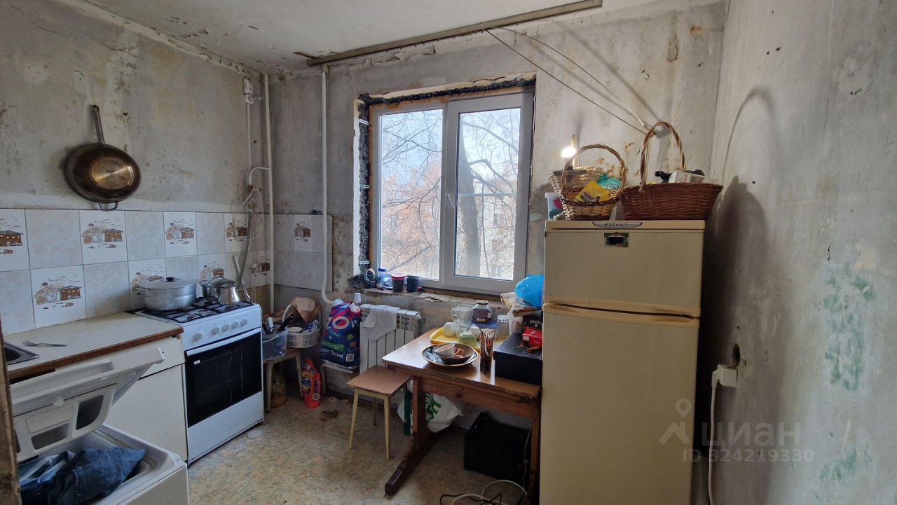 Продажа 2-комн квартиры на вторичном рынке Лобня, улица Ленина,  д. 1