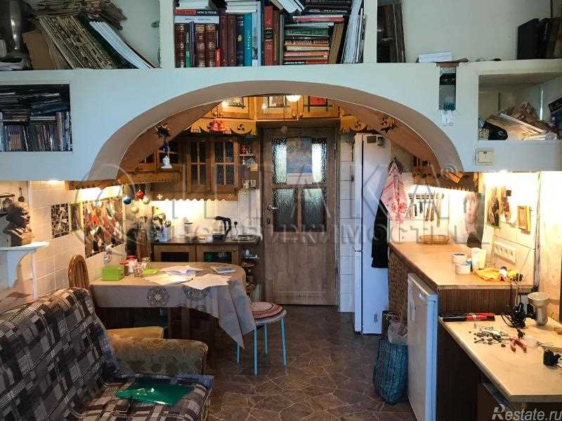 Продажа комнаты Металлострой, Полевая,  д. 18