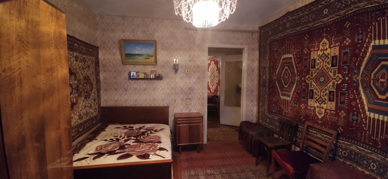 Продажа 2-комн квартиры на вторичном рынке Сланцы, улица Ленина, 30А