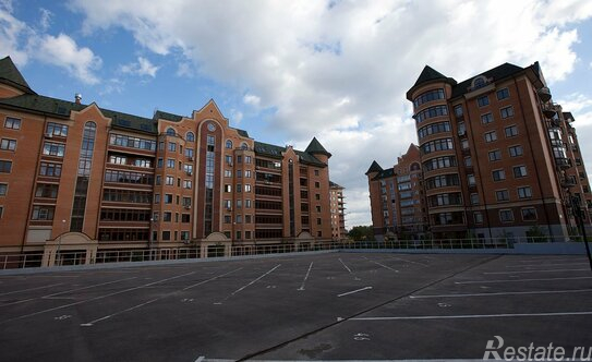 Продажа 3-комн квартиры на вторичном рынке Международный, ул Береговая,  д. 10