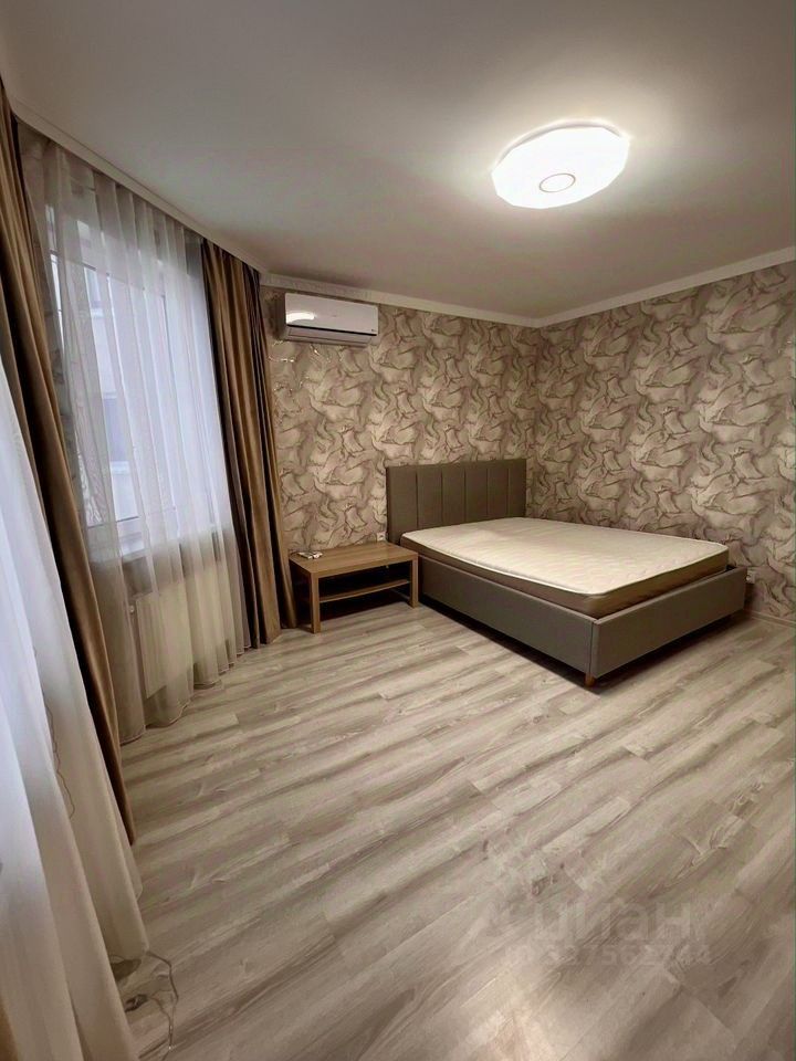 Продажа 1-комн квартиры на вторичном рынке Чехов, Центральная улица, 42