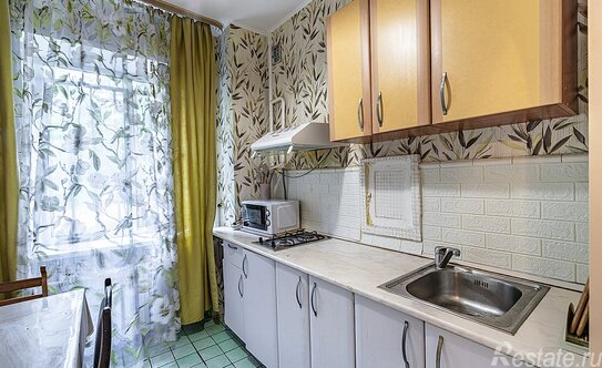 Продажа 2-комн квартиры на вторичном рынке ул Юлиуса Фучика,  д. 2/30