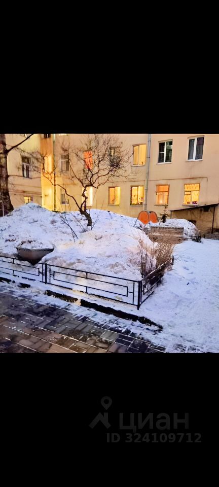 Продажа 3-комн квартиры на вторичном рынке Лермонтовский проспект, 33