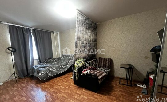 Продажа 1-комн квартиры на вторичном рынке улица Маршала Казакова,  д. 68 к1