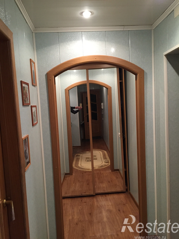 Продажа 2-комн квартиры на вторичном рынке Бугры п, Шоссейная ул ,  д. 10