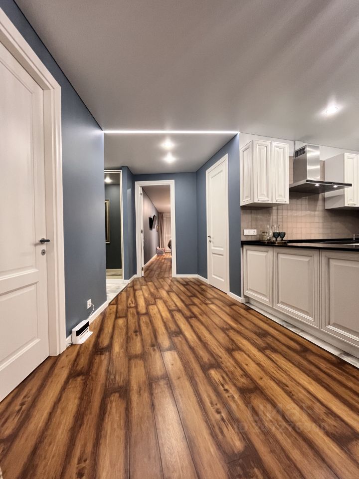 Продажа 3-комн квартиры на вторичном рынке Королев, улица Академика Легостаева, 8