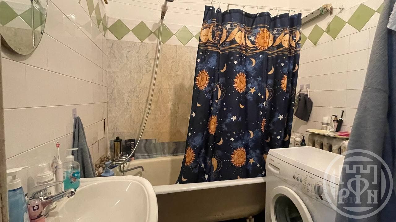 Продажа 2-комн квартиры на вторичном рынке Московский проспект, 53