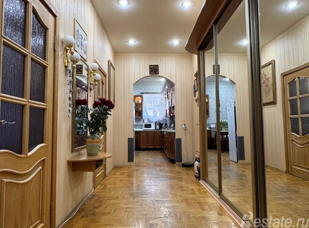 Продажа 3-комн квартиры на вторичном рынке Смольный пр-кт,  д. 7