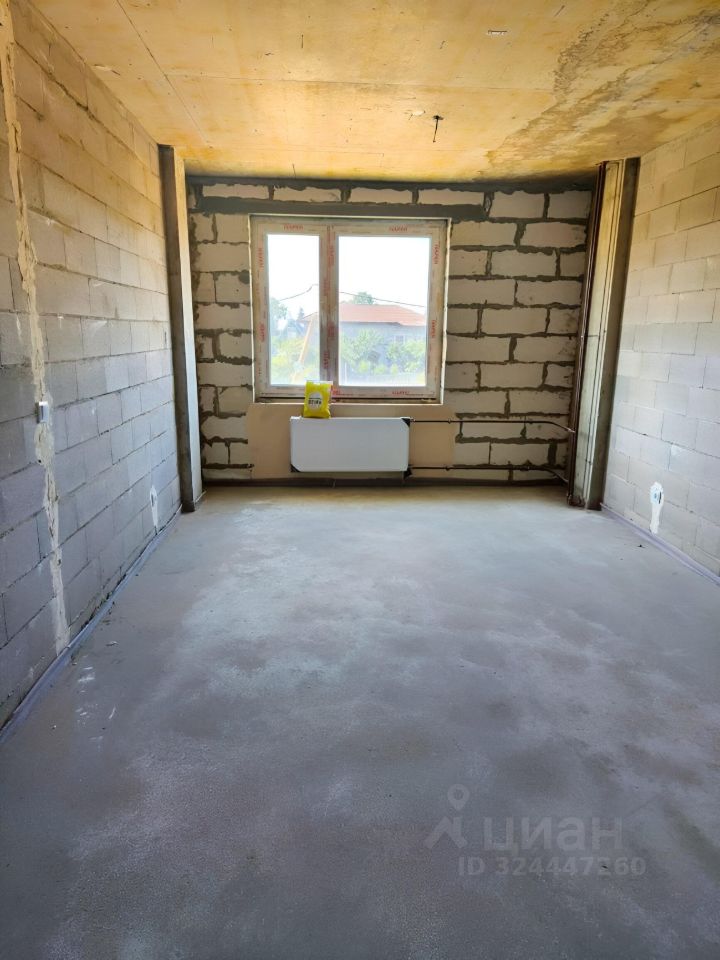 Продажа студии пос. Романовка, 33