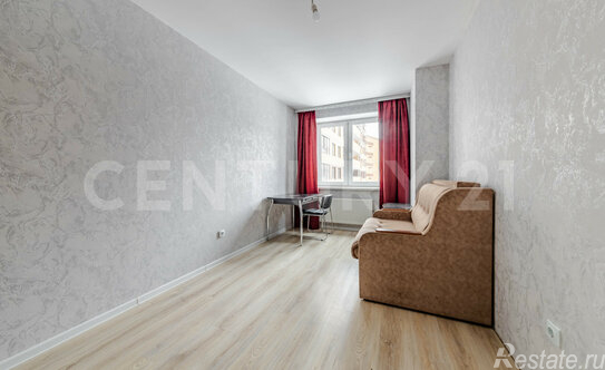 Продажа 1-комн квартиры на вторичном рынке Русановская ул,  д. 18 к6