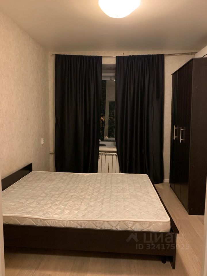 Аренда 2-комн квартиры на вторичном рынке Малый Патриарший переулок, 3