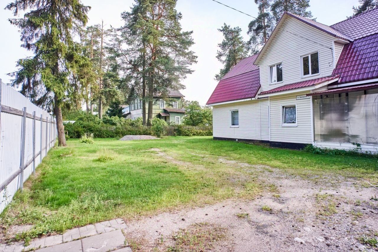 Продажа дома пос. Песочный, Ленинградская улица, 15