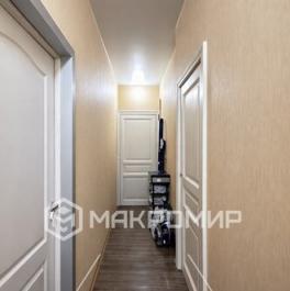 Продажа 3-комн квартиры на вторичном рынке Большой ПС пр-кт,  д. 28/1
