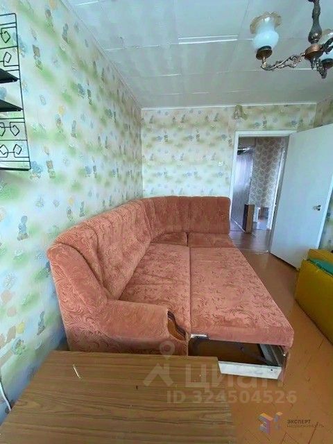 Продажа 3-комн квартиры на вторичном рынке с. Семеновское, улица Школьная, 14