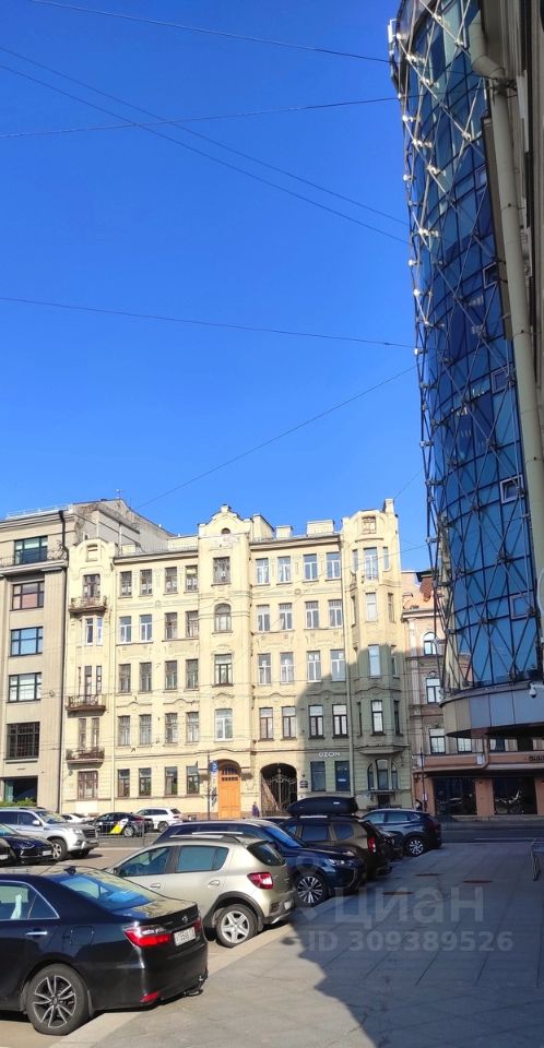 Продажа 5-комн квартиры на вторичном рынке проспект Добролюбова, 9