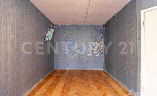 Продажа 1-комн квартиры на вторичном рынке улица Кораблестроителей,  д. 42 к1