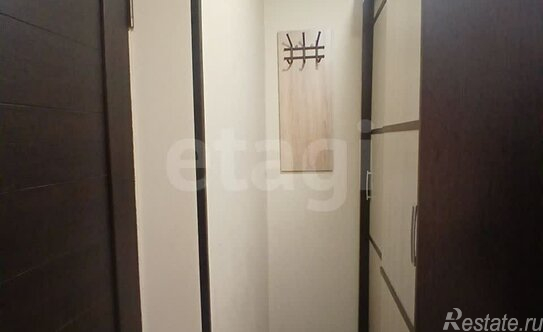 Продажа 1-комн квартиры на вторичном рынке Волхов, ул Авиационная,  д. 40