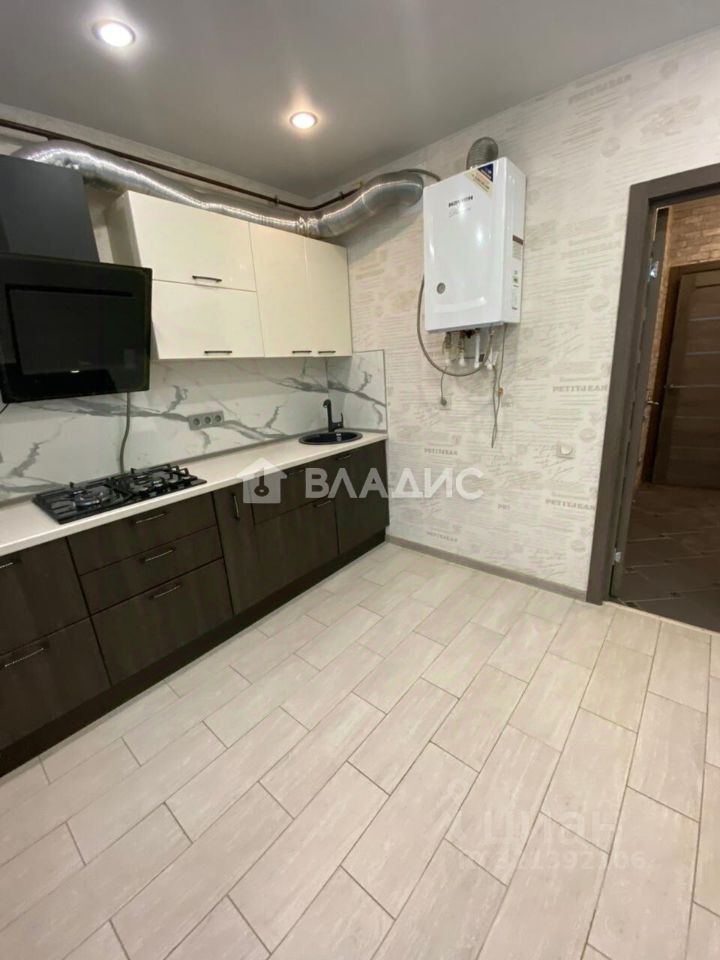 Продажа 1-комн квартиры на вторичном рынке Сабурово пгт, улица Садовая, 10