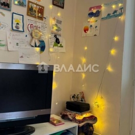 Продажа 2-комн квартиры на вторичном рынке Зенино, улица Камова,  д. 9 к3