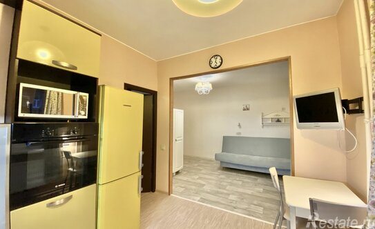 Продажа 1-комн квартиры на вторичном рынке улица Ткачей,  д. 5