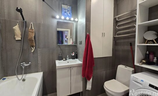 Продажа 1-комн квартиры на вторичном рынке Звенигород, Нахабинское шоссе,  д. 1,  к. 1