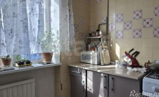 Продажа 2-комн квартиры на вторичном рынке улица Стасовой,  д. 4 к1